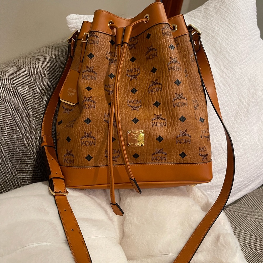 Mcm drawstring crossbody bucket bag brand new